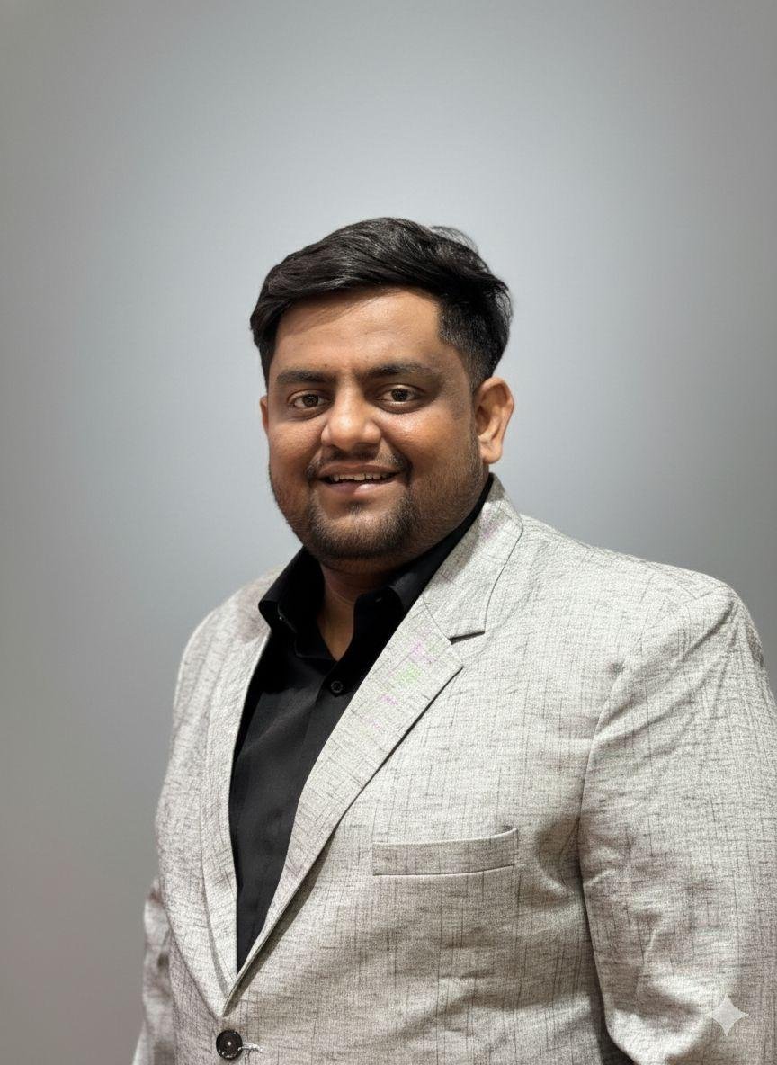 <p>Maneesh jha</p>
